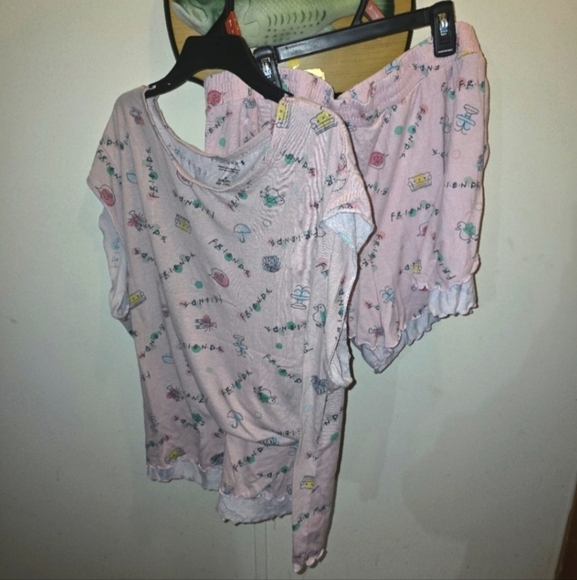 Warner bros "friends" pajama set 3x - Picture 4 of 5